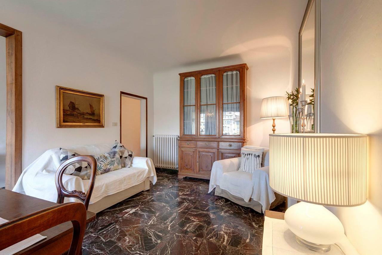 Historical Apartment Spectacular Arno View With Balcony From 12 Th Century. Firenze Kültér fotó