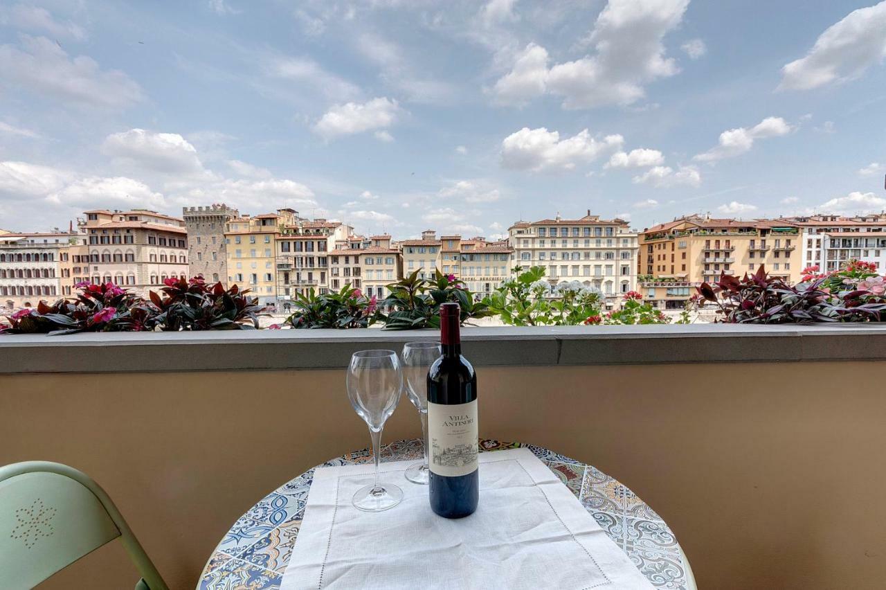 Historical Apartment Spectacular Arno View With Balcony From 12 Th Century. Firenze Kültér fotó