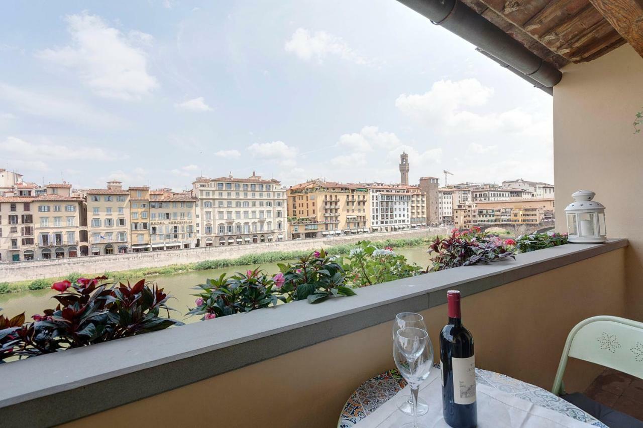 Historical Apartment Spectacular Arno View With Balcony From 12 Th Century. Firenze Kültér fotó